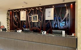 Xo Hotels Blue Tower